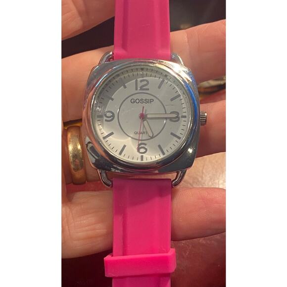 Women's 40mm Silvere Tone Gossip Watch, Resin Band - Picture 3 of 3